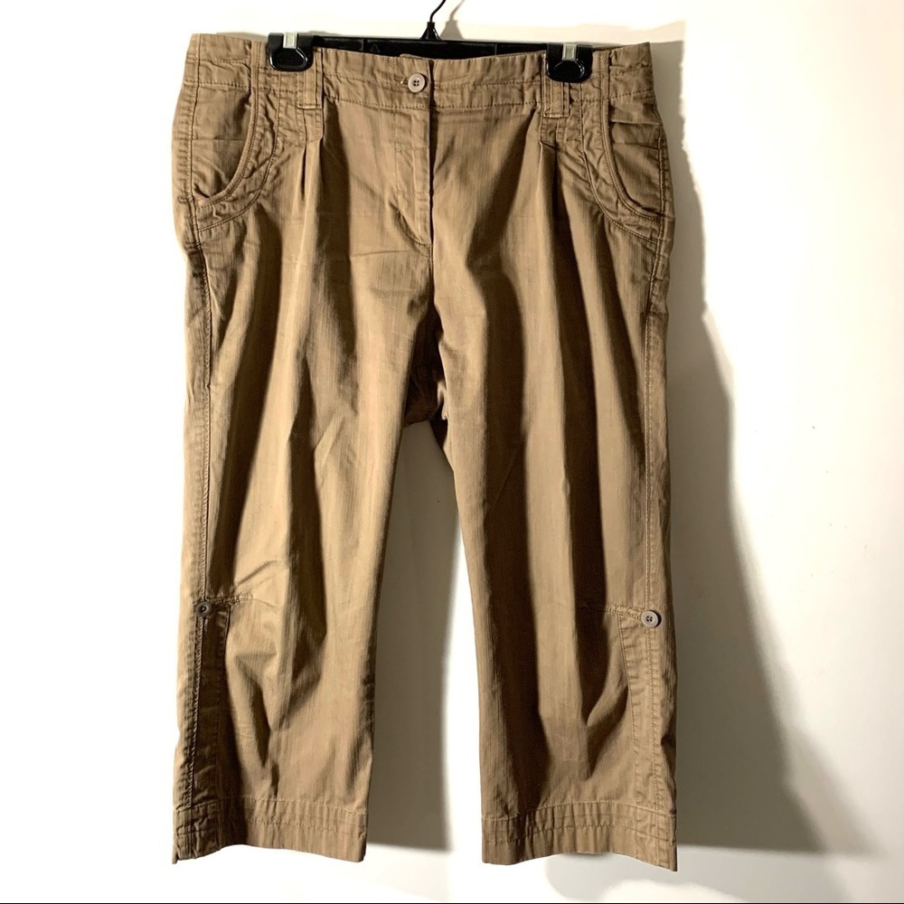 Woolrich Roll tab Cropped outdoor Pants 2/$35